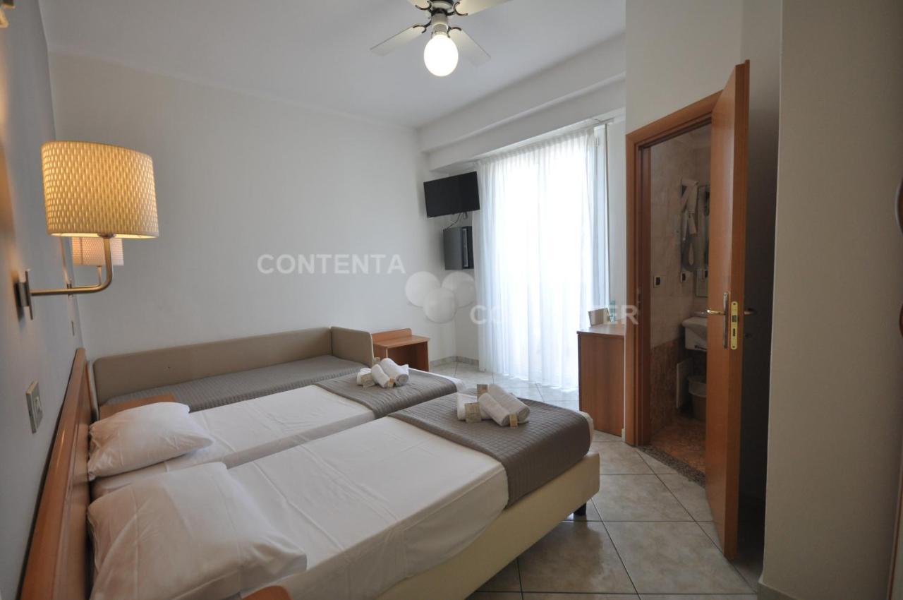 Hotel Adriatic&Beauty Rimini Ngoại thất bức ảnh