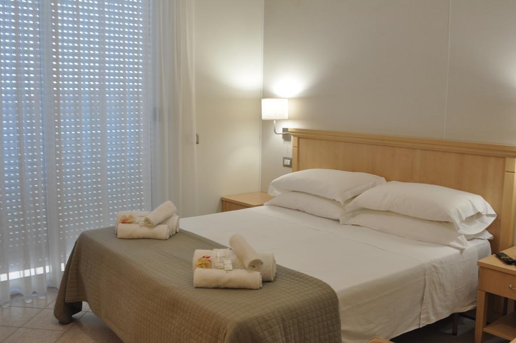 Hotel Adriatic&Beauty Rimini Ngoại thất bức ảnh
