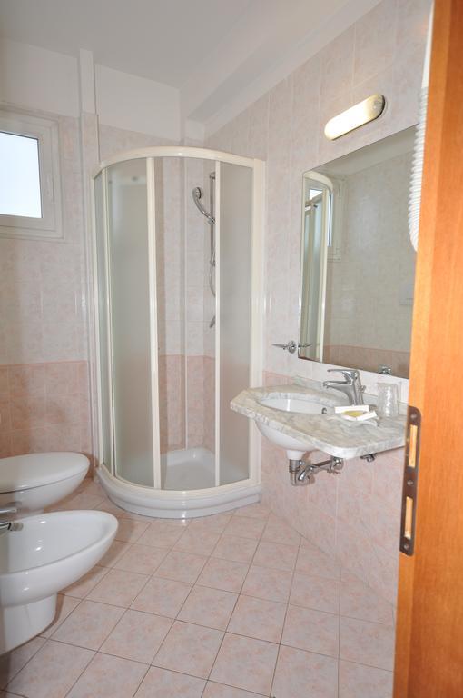 Hotel Adriatic&Beauty Rimini Phòng bức ảnh