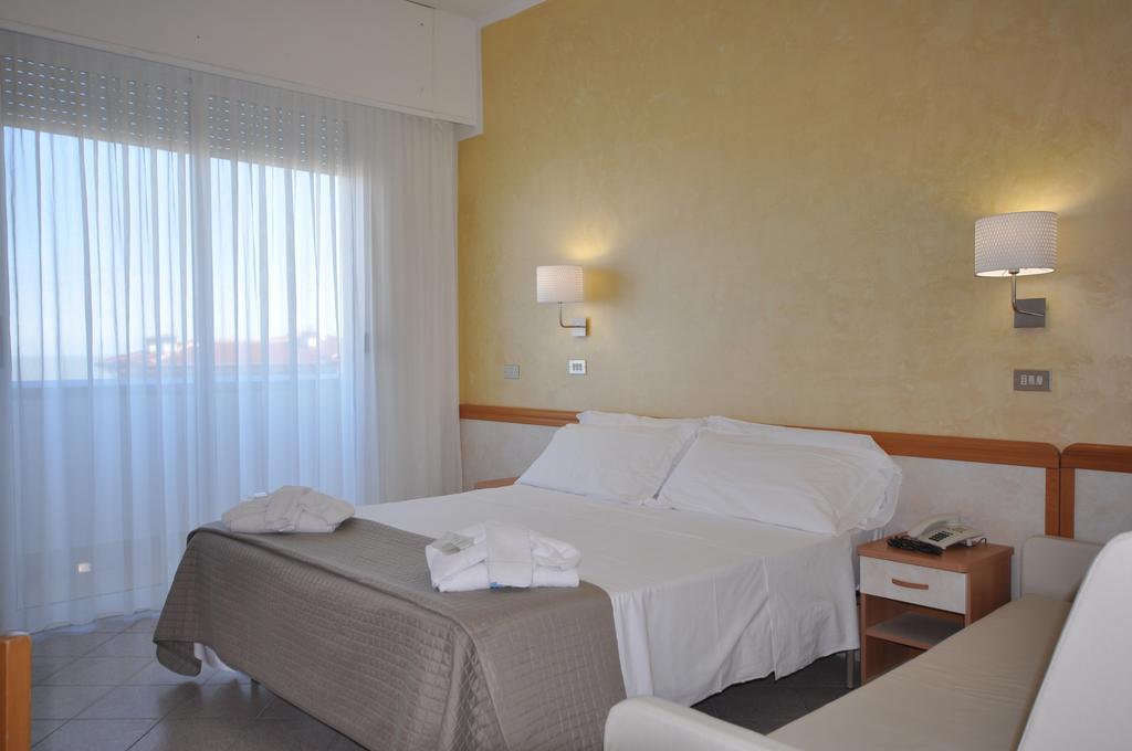 Hotel Adriatic&Beauty Rimini Ngoại thất bức ảnh
