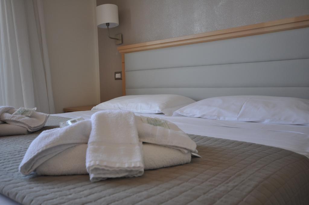 Hotel Adriatic&Beauty Rimini Ngoại thất bức ảnh