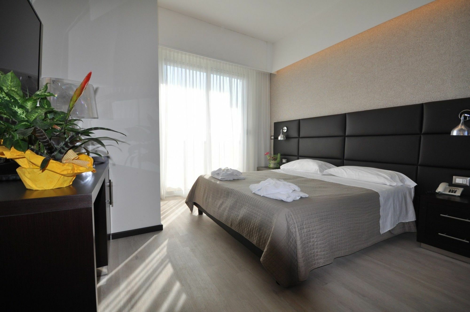 Hotel Adriatic&Beauty Rimini Ngoại thất bức ảnh